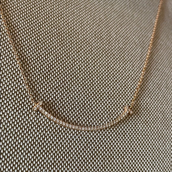 Tiffany “Small Smile” rose gold & diamond necklace. - Picture 2 of 6